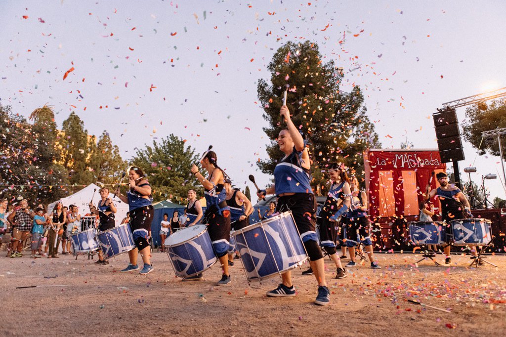 albert_rue's tweet photo. 📸 Primeres imatges de #LaiMAGInada2019 del dia d’ahir. Avui més i millor!
📅 Consulta la programació a https://t.co/X8UqVUv0Mi #SantMagi2019 #Tarragona 
Amb @Tympanvm @somrobaestesa i #Bantukades https://t.co/2V7Eer5J6v