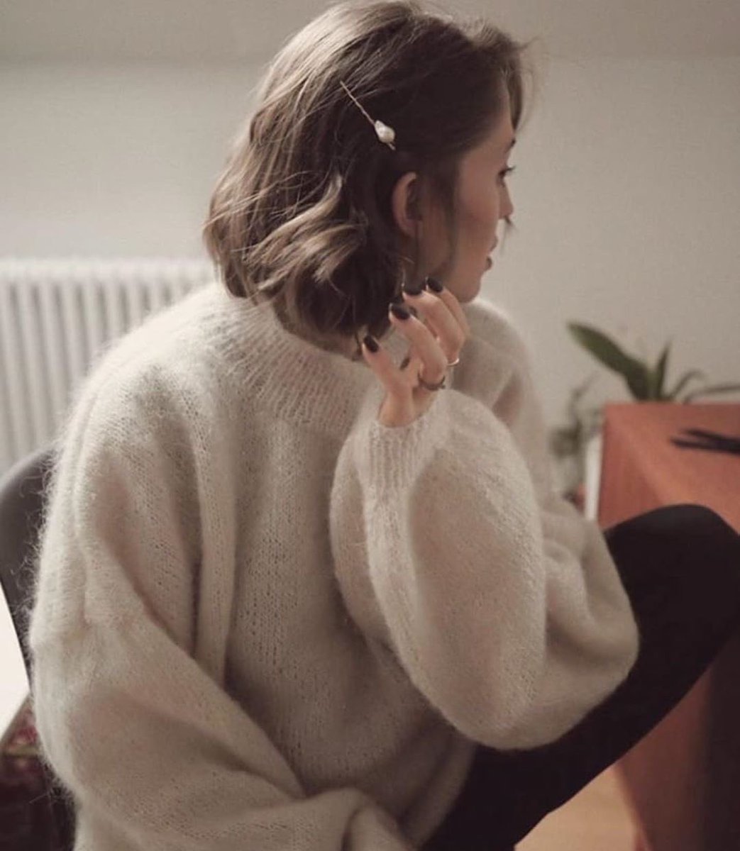 femme fatale tweet media