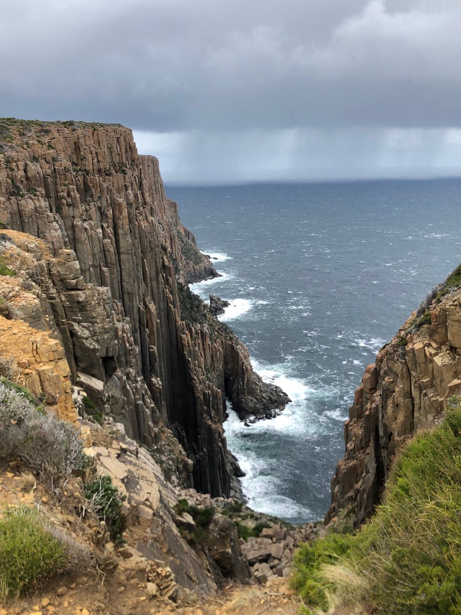gigglesyee's tweet photo. Cape Raoul. Three Capes Track is completed.
Tasmania, Australia ๐ฆ๐บ. #caperaoul #raoulbay #seastacks #rockcolumns #threecapestrack #tasmania #hiking #travel #adventures #explore #tasmannationalpark #seacliffs #tasmanpeninsula #tasmansea #exploreoz #australia #DownUnder https://t.co/nRuT4suZty