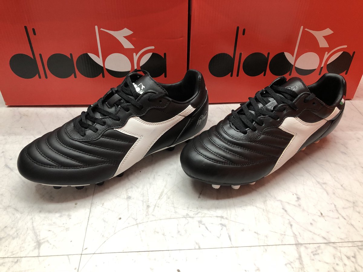 フットボールショップ パシオン 川越店 入荷しました ディアドラのサッカースパイク Diadora ロベルトバッジョ R10 聖なるポニーテール Fantasista バッジョ通し