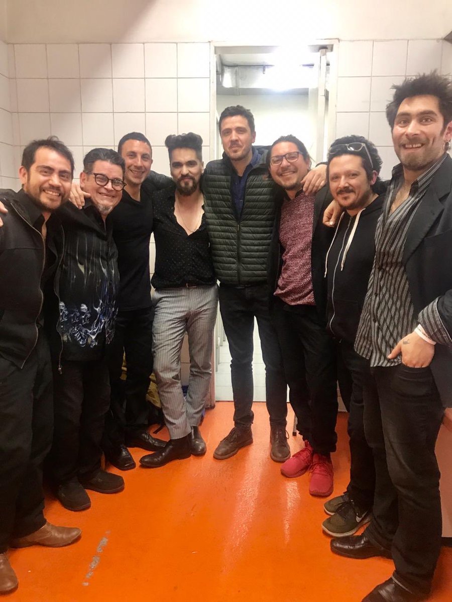 joevasconcellos's tweet photo. Junto a #JUANAFE y el incomparable #DemianRodriguez en ##Matucana100,q noche!!! https://t.co/IDpGTwSnyo