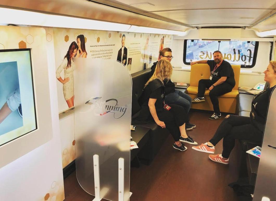 PeterboroughCC's tweet image. Feel free to board the SW bus as its parks up in Cathedral Sq between 10am and 5pm on Sat 17 Aug for a free chat with their specialists - and feel free to sample some delicious food too!

#SWGolden #slimmingworld #signaturespaces