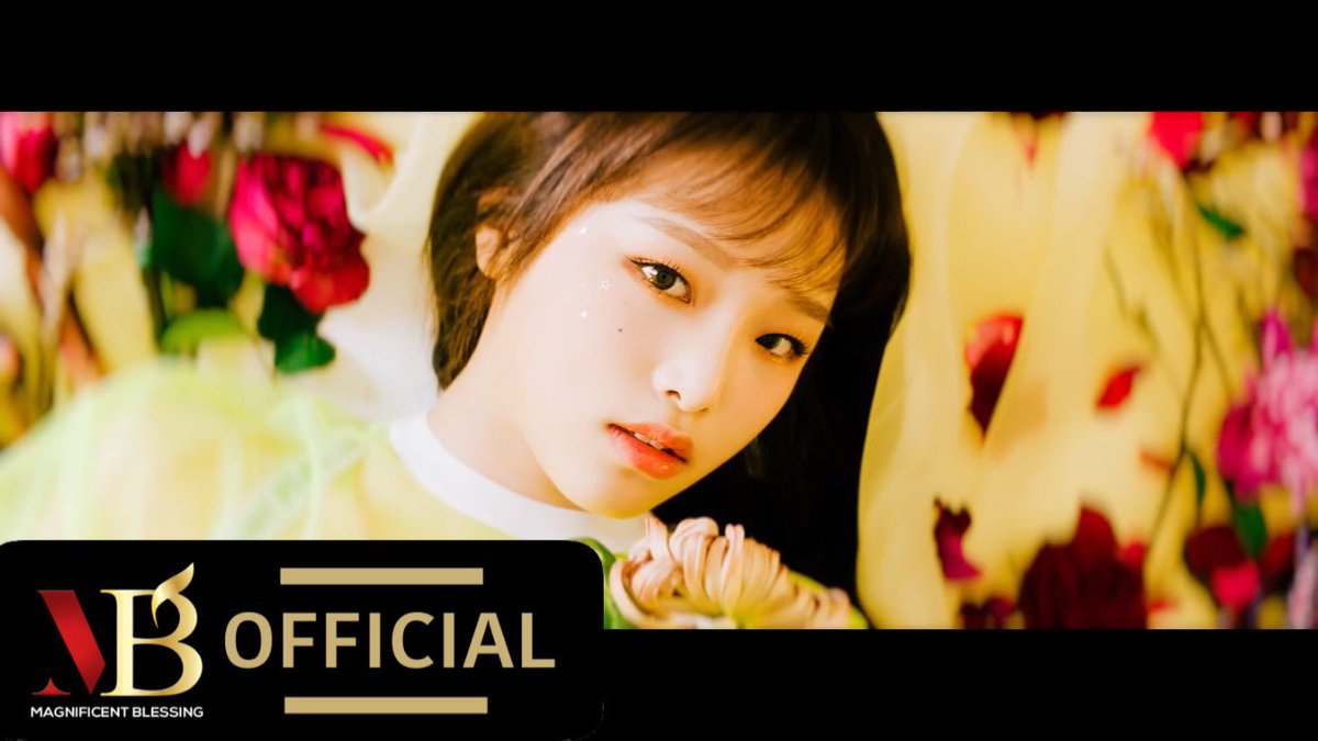 ㅤㅤㅤ.  : ╱ MV TEASER ╱ .

POUPÉES - 달라달라 (DALLA DALLA)
➥ youtu.be/BeoRo9c83zA

❧ ━━━━━━━━━━━━━━
　　　　　　　　　　　　     . . ₂₁
　
#MBNMEDIA #POUPEES #DEBUT #UNDERWORLD #달라달라 #DALLADALLA