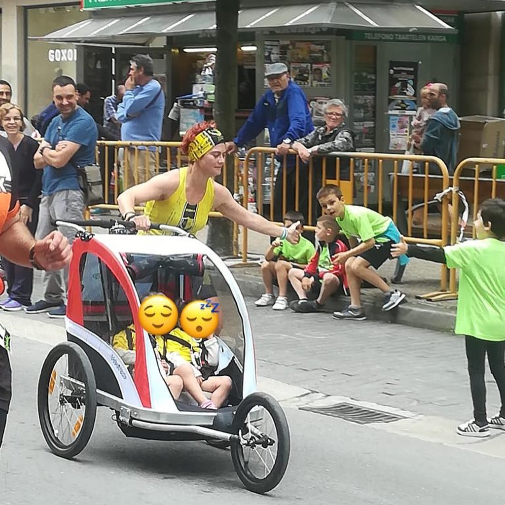 WeerideSpain's tweet photo. 🙌 ¡Disfrutando al máximo del deporte! 🏃‍♀
Aquí tenemos a nuestra WeeRider aralar689 y sus peques en el "Memorial Josito" en Llodio con el BUGGY GO de #WeeRide.
#WeeRideSpain #EnBuggyMolaMás https://t.co/660nfo7rDX
