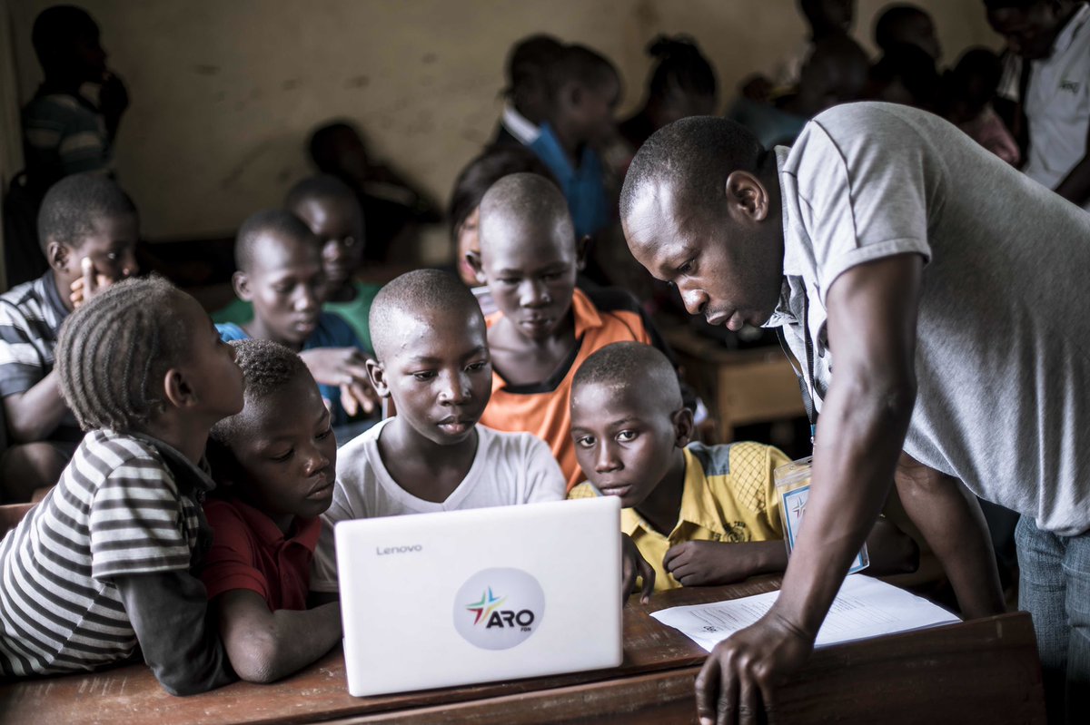 AhamRochasFDN's tweet photo. Our project 006 of the #AROEEP ICT Pop-Up was a success despite the persistent Abuja rains. 

We had a great time with the children and with the computers.
#AROEEP #ICTCreatesBetterOppurtunities #fantнastic #AROFDN #NewKuchigoroICT https://t.co/byPCmkVtr0