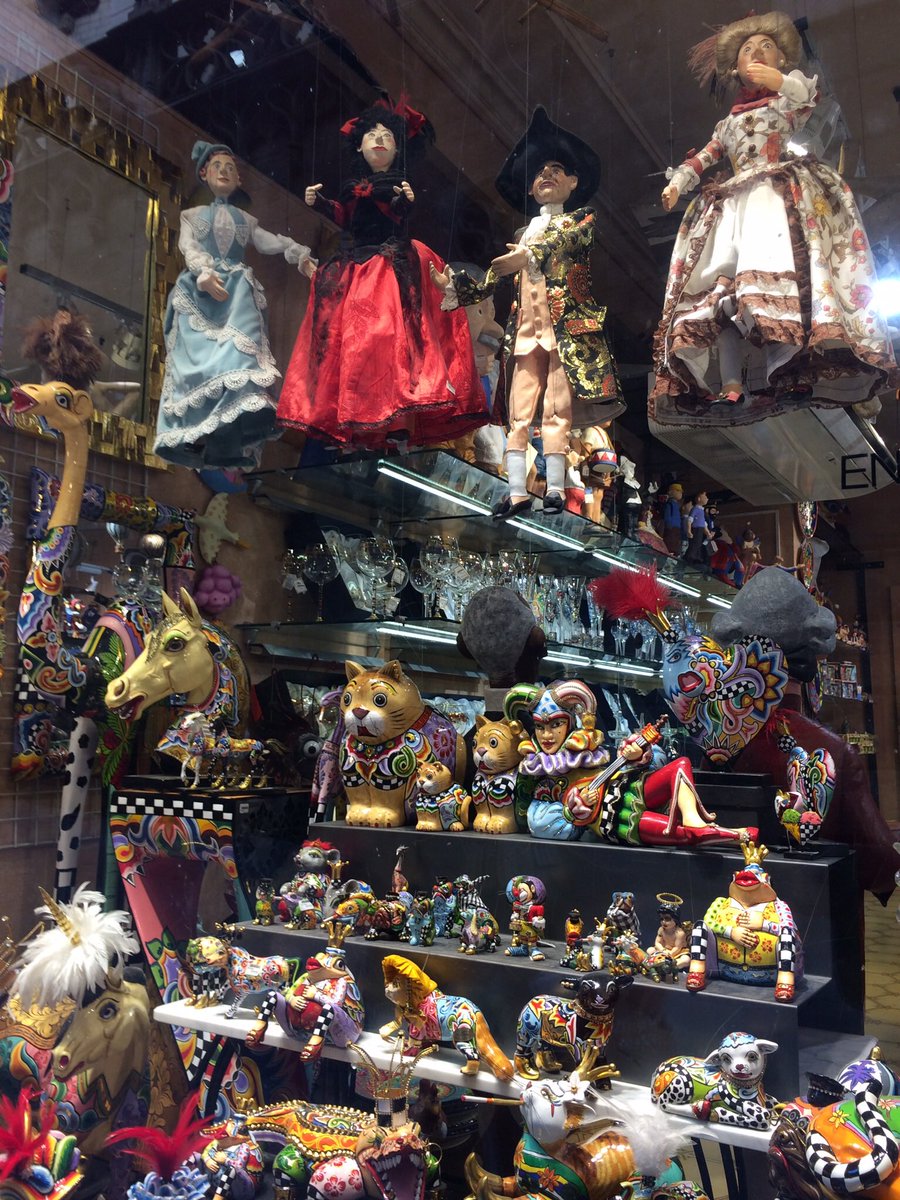 TKFeissner's tweet photo. @Foodlovertour Three reasons to visit #Barcelona: #SagradaFamília #Arts &amp; #Culture and #Architecture @Foodlovertour https://t.co/YjEcm8uqnH