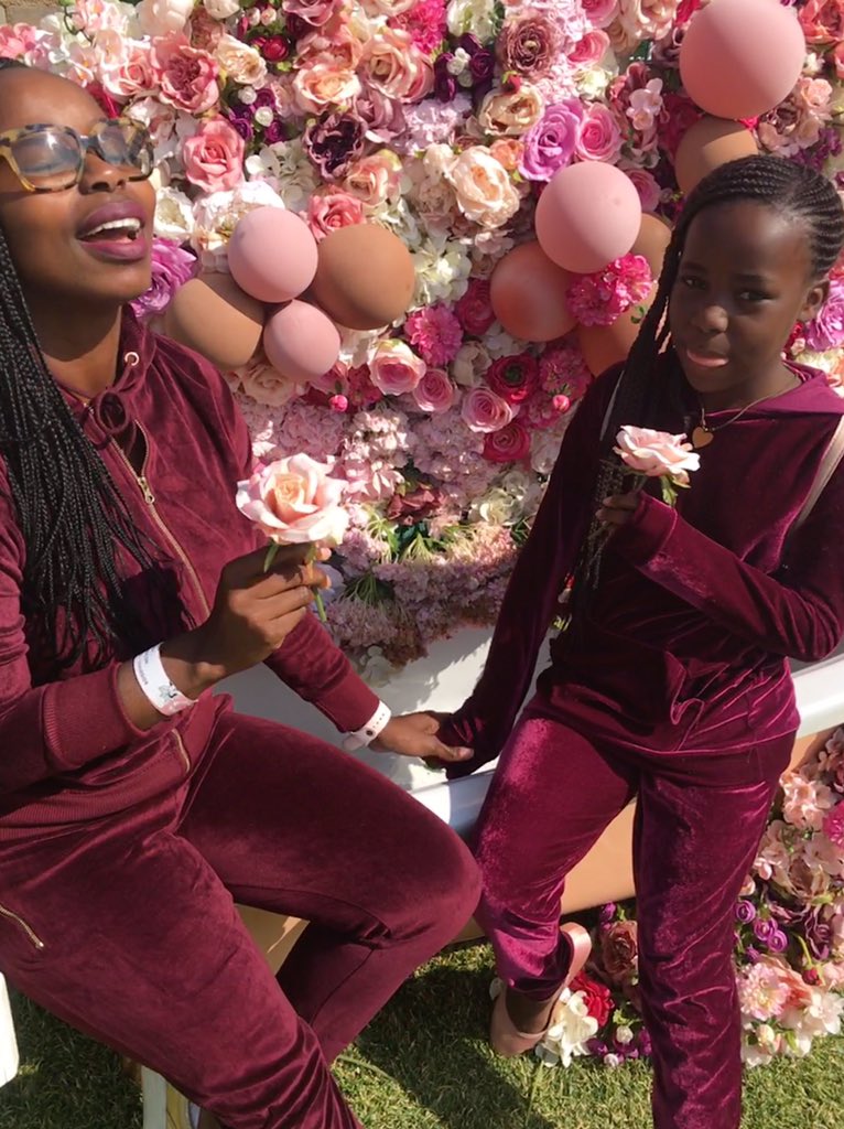 Ndunch's tweet photo. Bestie and I are out here celebrating Women’s Day #My2be #Rosefest19 https://t.co/zuUaqtLwPw