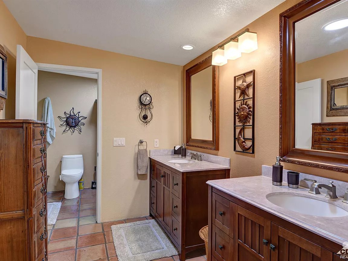 EstetHouse's tweet photo. 240 W Crestview Dr, Palm Springs, CA 92264 🇺🇸

🏘год постройки: 1950
✔спальни: 2
✔ванные комнаты: 2
🚘гараж: 1
✔площадь дома: 161.6 кв.м.
✔площадь участка: 768 кв.м.

📞 8 (499) 608-88-83
#купитьдомвсша #купитьнедвижимость
#usarealstate #realstateusa #usahouse #купитьдомваме https://t.co/gOv8axqEdK
