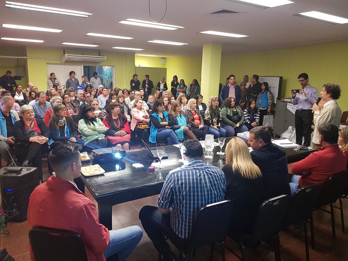 Ahora presentación de las líneas pedagógicas y administrativas de Educación Hospitalaria y Domiciliaria en el Salón Oval del Ministerio de Educ. "Garantizamos la Educación para todos los misioneros", dijo <a href="/mariluleverberg/">Stella M Leverberg</a> impulsora de este proyecto superador y único en el país!!
