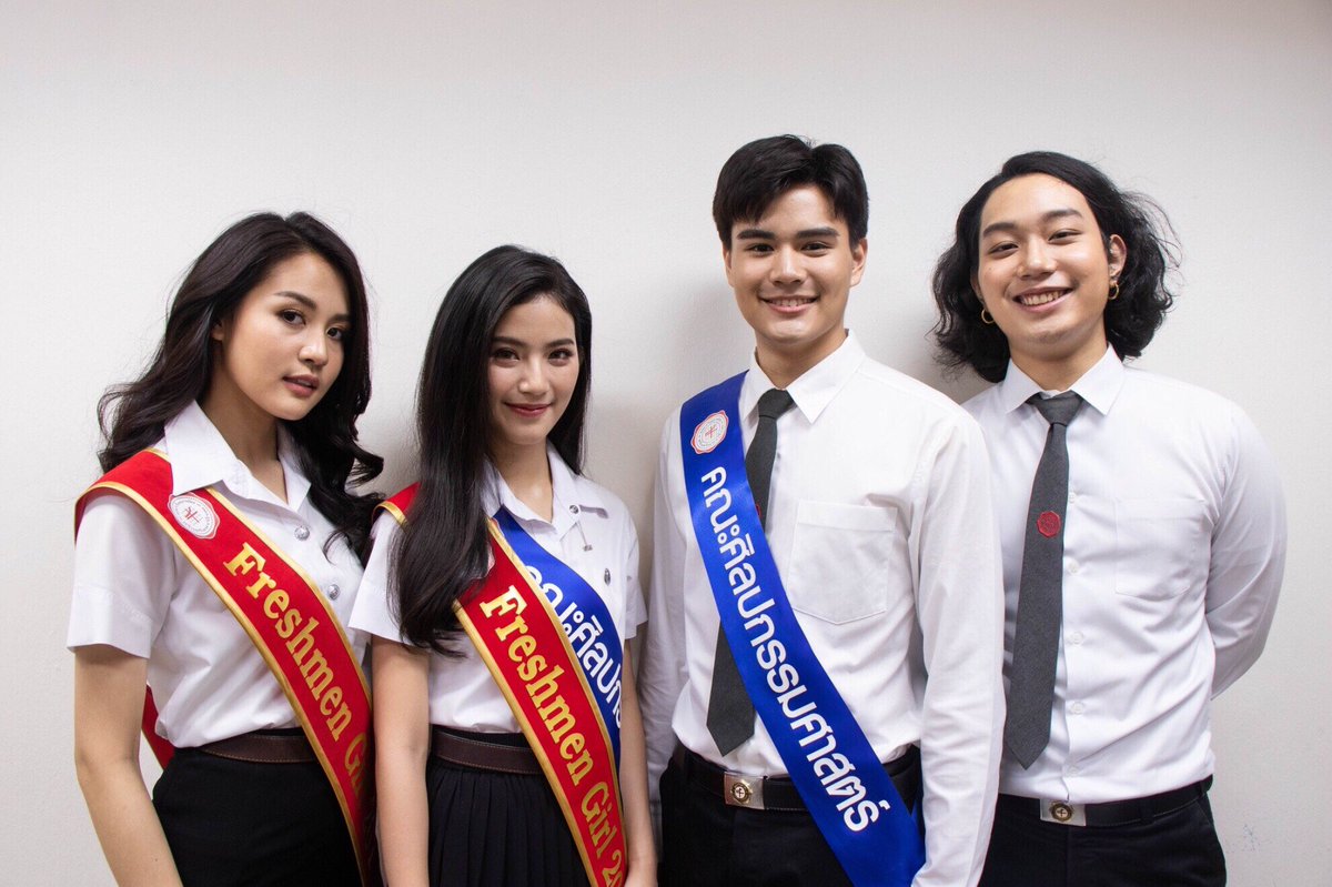 FofaHouse's tweet photo. เปิด��้นปีมาอย่างประทับใจกับค่ายอัตลักษณ์ 2019
น้องเรย์ : Freshmen Girl 2019
น้องต้นไทร : Top 10 Freshmen Boy 2019
น้องเมศ : Top 10 Green University Ambassador 2019 

และสุดยอดความภาคภูมิใจคือเราทำได้!
กับมงที่สามของเรา👑👑👑
#มงสามมาแล้ว
#ครอบครัวสินกำ 
#FofaADM2019
#fofacandoit https://t.co/zhxNS1wfeF