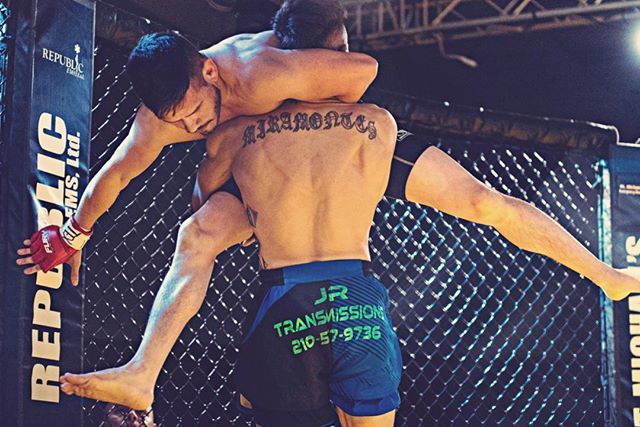 ramiroruiz's tweet photo. Chill out! Is part of the gameplan, I got this...
😅
.
📸 by @thetruthjackson
#mma #txmma #readyeverywhere #actionshot #furyfightingchampionship #furyfc https://t.co/3lm85gZsID https://t.co/Uv0t2iXchU