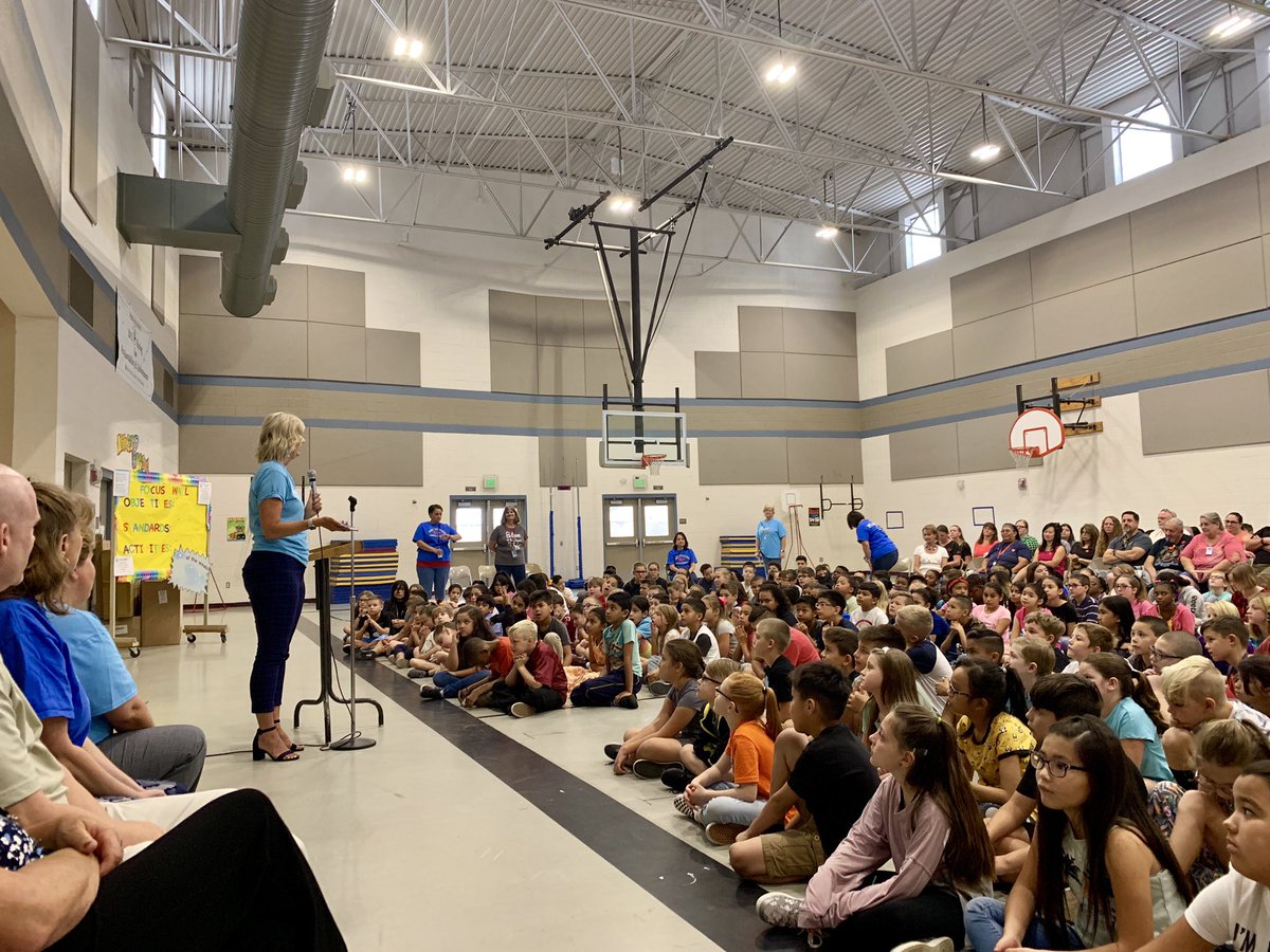 JRead2018's tweet photo. Congrats to all of the #azmerit & AIMS science award winners, their fantastic teachers & proud parents at @PMScorpionPride ! We couldn’t be more proud of your accomplishments! @DVUSD @DrFinchDVUSD @AZAnnOBrien @annordwaydvusd @jjminor7 #wearepark #extraordinary #awards https://t.co/VmYdweco0k