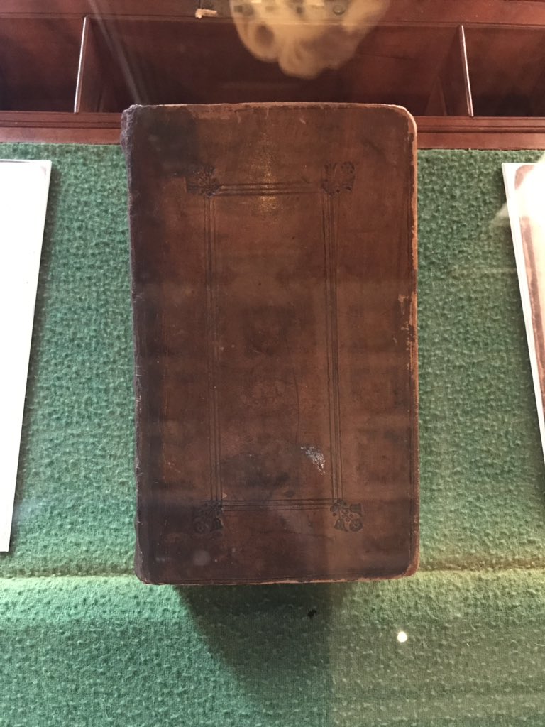 AllisonBTimmins's tweet photo. #Byron’s copy of the first #Latin edition of the #Poems of #Anacreon, acquired in 2017 for the @Keats_Shelley #museum. Given to him by his friend #LeighHunt in April 1816, the day he left England, never to return. #WorldBookDay #books #poets #classicalbooks https://t.co/UOADkNJuN7