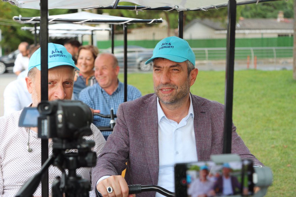 ilhanocaklisile's tweet image. Sağlıklı Yaşamı Destekliyoruz!
Hem spor yapıp hem de eşsiz Şile ve Ağva doğasında gezinti yapabileceğiniz “Aile Bisikleti” ilçemize hayırlı olsun.