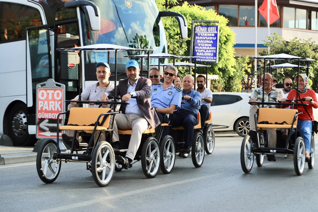 ilhanocaklisile's tweet image. Sağlıklı Yaşamı Destekliyoruz!
Hem spor yapıp hem de eşsiz Şile ve Ağva doğasında gezinti yapabileceğiniz “Aile Bisikleti” ilçemize hayırlı olsun.