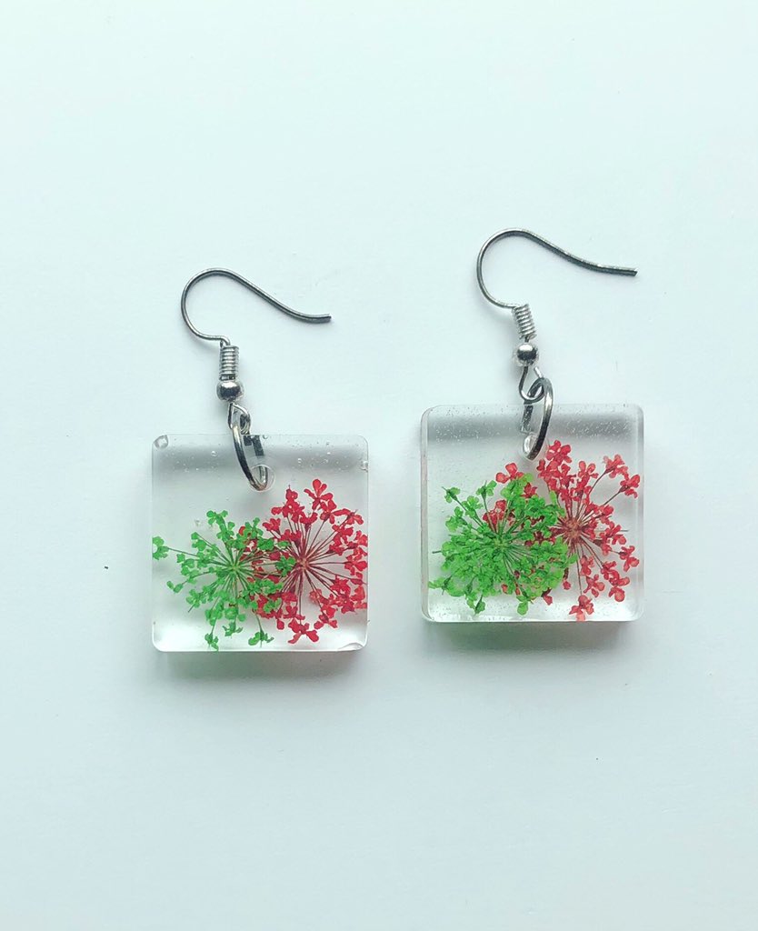 Robles_designs's tweet photo. #Roblesdesigns #resin #handmade #resincrafts #resinjewelry #colorful #resinart #epoxyresin #epoxyresinart #heart #studearrings https://t.co/u9BwDPIUYy