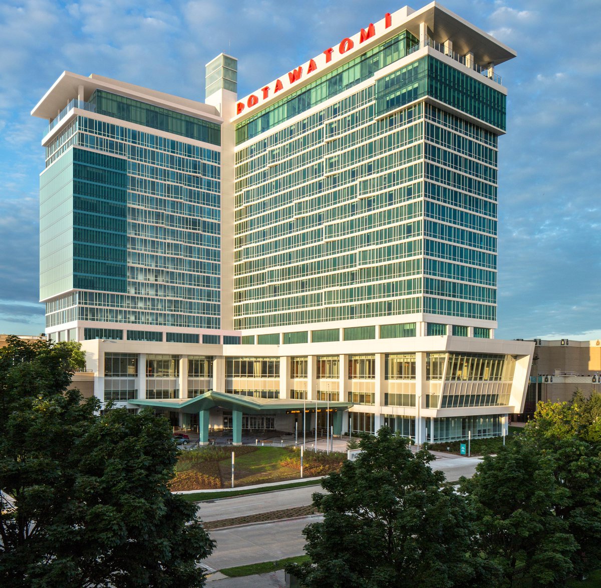 potawatomi_mke's tweet photo. So excited to announce the opening of our hotel’s new East Tower👏 #ItsAllHappening https://t.co/Pa2YsCERKS