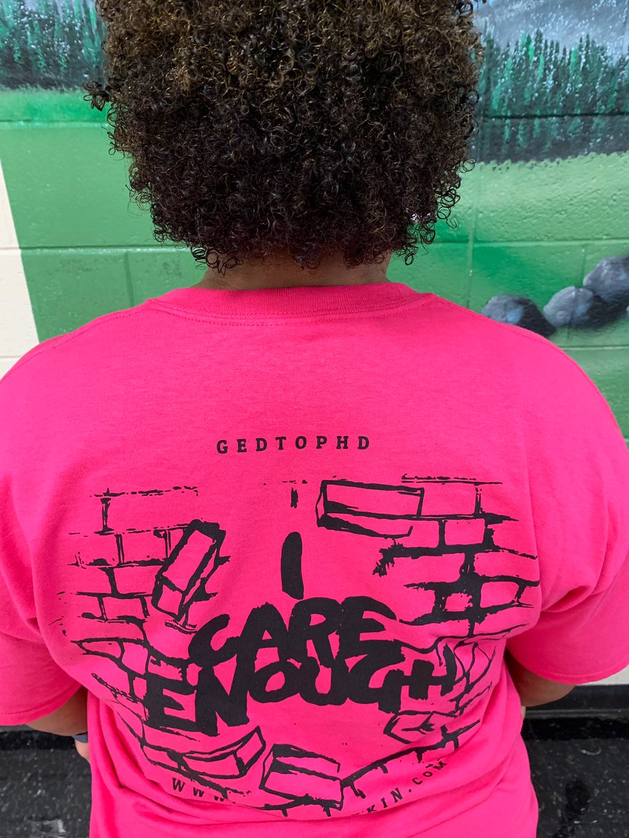 MBHSPrincipal's tweet photo. Meet Ms. Dixon, a CFHS counselor committed to tearing down walls and replacing them with meaningful relationships. Sheโs rocking her @gedtophd tee from #highschoolsthatwork 2019 and pumped for an exciting new year! @Counselors_CFHS #edleadership #hcs #carolinaforest #guidance https://t.co/NETYBjGs9n