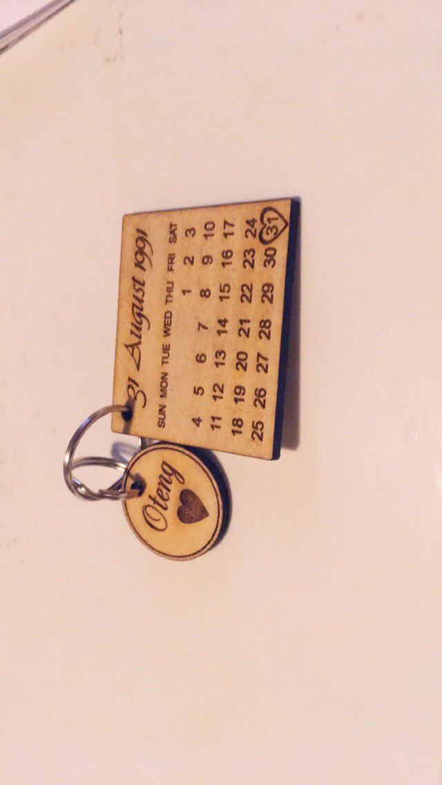 nakedimokoena's tweet image. For all your personalized wood Keyrings. Notebooks , wooden spoons and chopping boards 
Text me (0791370012) or DM 
Pricelist in the comment section
PLZ RT
#MissSA2019 
#Zozibini 
#Bonang 
#Chuma 
#ShoMadjozi 
#connieferguson 
#NoApologyForMySuccess