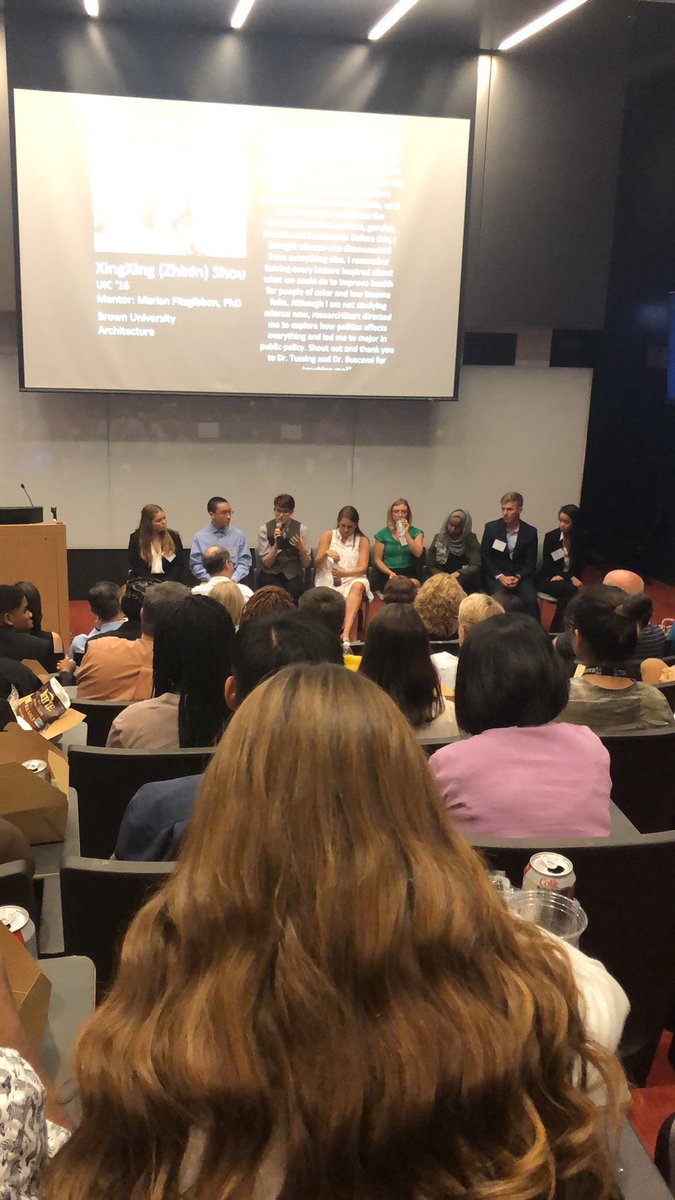 UCCancerCenter's tweet image. Alumni of the #researcHStart program speak on a panel about what they learned from their experience and how it shaped their current career pathway.