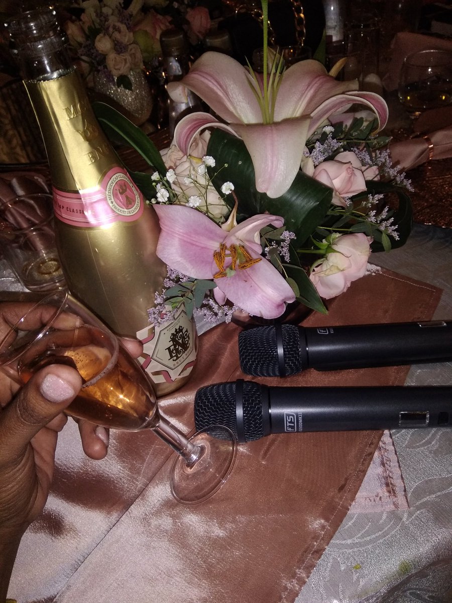 katliwa_lepower's tweet photo. #MissSA2019 #Bonang #bonangfordistraction #houseofBNG
Serve us bbe https://t.co/VVGYvHd6Lp