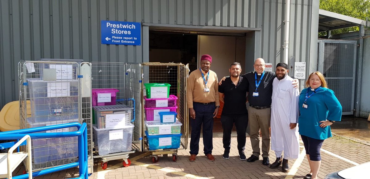 RevGiselleR's tweet photo. #GMMH #PennineCarePeople #ProjectEEE - we were truly blessed by the generosity of the EEE project who donated a large amount of resources for our muslim service users to help assist them spiritually and consequently their health and well being. https://t.co/JHax6ihMPg