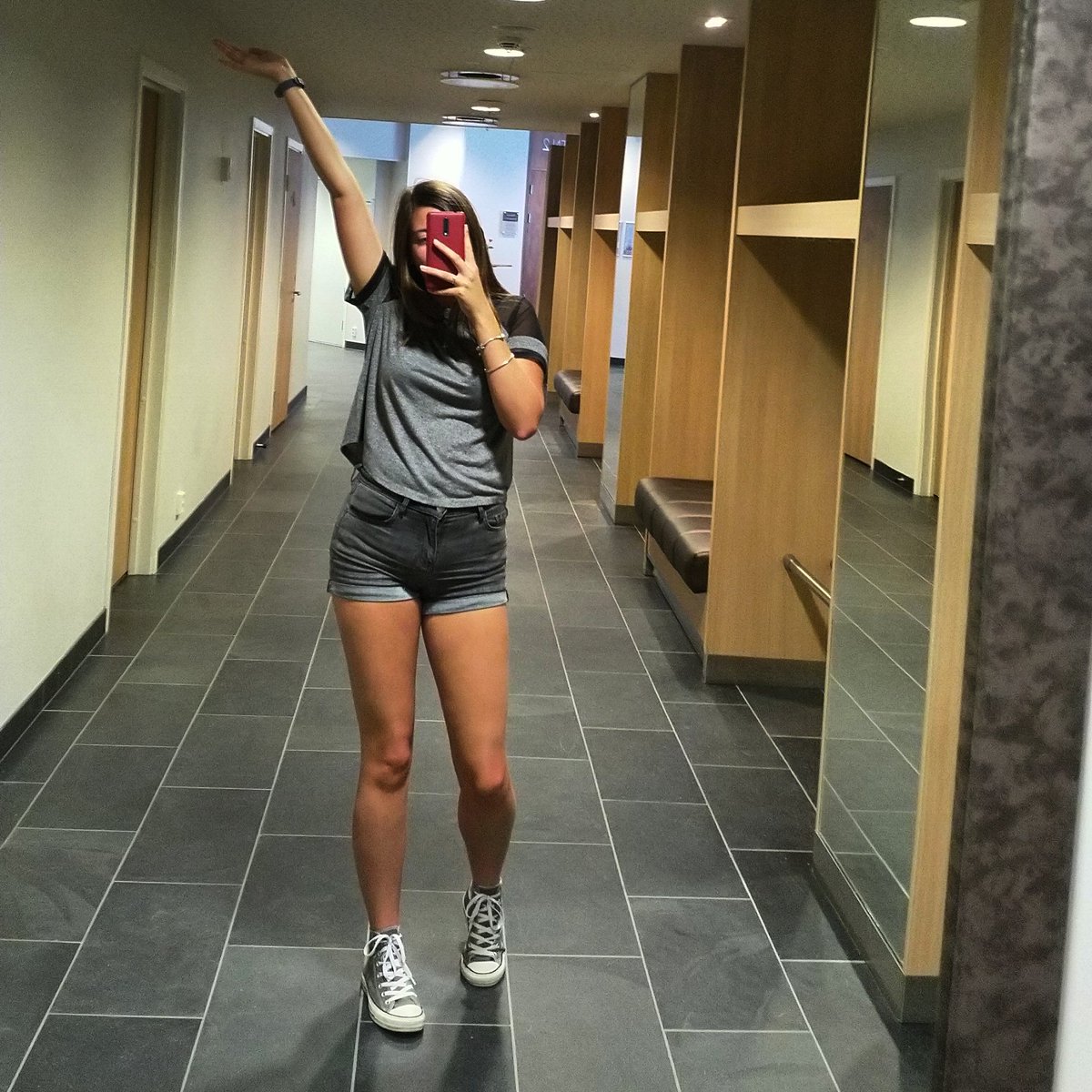 ✦ tb 25/07/2019Just me having some fun in front of a big mirror 