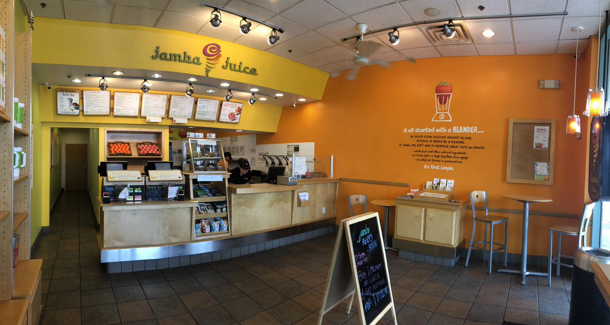 FunTimesMedia's tweet photo. A very fun place‼️ Getting our Friday freshness on with @JambaJuice’s Blissful Bowls. Packed with fruit, granola, vegetable juice and yogurt. It’s a light and scrumptious BOOST to keep your Friday a FUN TIME! 

#FunTimesFriday
#FunTimesFood https://t.co/gcSTmIudm7