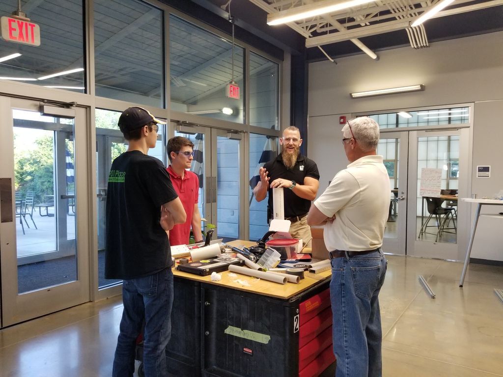 Just another super fun summer SPORK meeting! Our new members are doing amazing work with cutting 80/20 and tapping! We also had some alumni come in and help out along with a new mentor from GNK