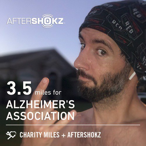 DizRuns's tweet photo. TGIF y’all! Have a great day and an even better weekend!
-
-
-
#runnerstyledr #tracknation #runningculture #runners #teamaltra #nevernotrunning #daddyrunner #runningdad #infinitejoggers #teamintraining #movemorefitness #runhappyalways #instaruning #trail… https://t.co/DDjy5oIPoG https://t.co/ET4aegzvHM
