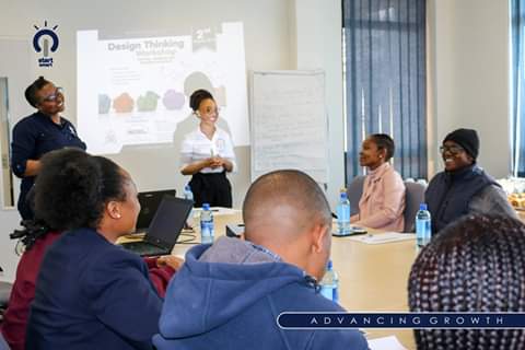 startsmartLes's tweet image. Thank you to  everyone who showed and engaged in this intense, yet fun workshop😀👏 do  make to follow our Facebook page for more pictures &amp;amp; tag your colleagues
#startsmartles #designthinkingworkshop