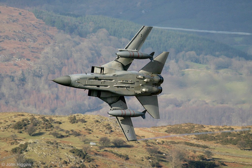 johnhiggins777's tweet photo. How about a few low level Tornado F.3 shots for #F3Friday then #AvGeek #TornadoF3 #Tornado #lowlevel #royalairforce #flyingflickknife https://t.co/IoVuL1EUl7