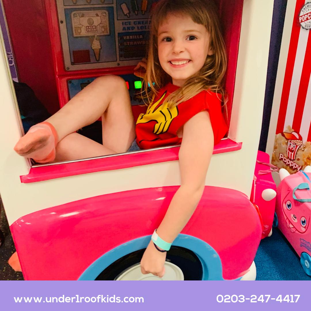 under1roofkids's tweet photo. This little #beauty spent so much time here loving all the #dressup #roleplay area, didn't make the soft play until hours after! Thanks to mum for letting us take pics, we do love to see the #happyfaces #makesourday https://t.co/AB43khffNd
