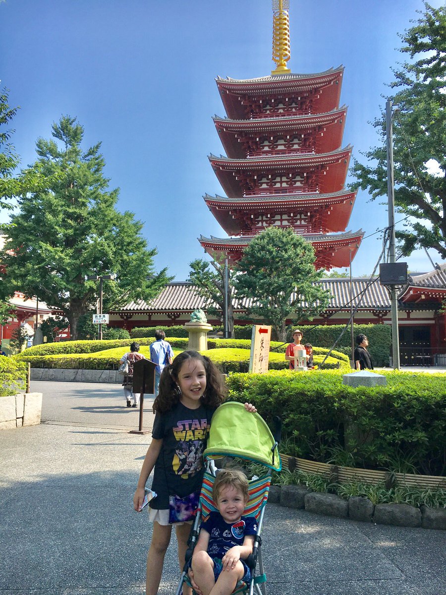 RIKEN_CBS's tweet photo. My family and I are back home in America after two absolutely wonderful months in Japan. We have so many memories of this amazing country and its warm, welcoming people. Thanks for everything, Japan! 🇯🇵💕 -ec #neurotechCBS #exploringJapan #TokyowithKids https://t.co/hF7ibiSTu6