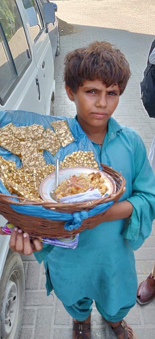 View image on Twitter