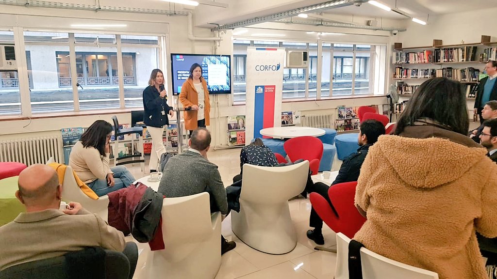 Rtamayo2015's tweet photo. La Innovación es clave para Internacionalizar tu empresa  y nuestra Directora de Asuntos Internacionales @FranCruzat junto a Innova de @Corfo promueven ambos desafíos y cómo tener apoyo en ese trabajo 🇨🇱🚀🌎 https://t.co/jlKq68aNyu