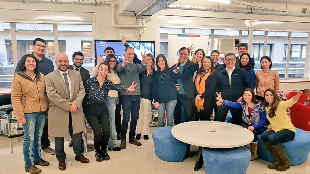 Rtamayo2015's tweet photo. La Innovación es clave para Internacionalizar tu empresa  y nuestra Directora de Asuntos Internacionales @FranCruzat junto a Innova de @Corfo promueven ambos desafíos y cómo tener apoyo en ese trabajo 🇨🇱🚀🌎 https://t.co/jlKq68aNyu
