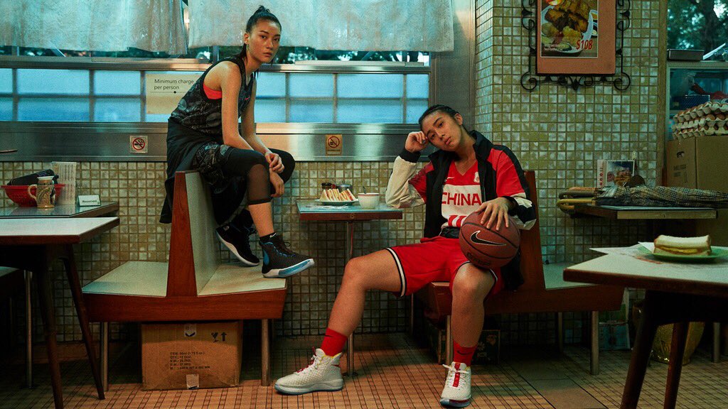 nikebasketball's tweet photo. Debuting on the FIBA courts in China, the Nike Alphadunk is revamped with a sock-like, Flyknit upper and an extra-large, forefoot Zoom Air unit to give you more on-court bounce.
Available now on https://t.co/QytNJeSDxC in select countries. #alphadunk #fibawc #nike https://t.co/F5WbgBuhuc