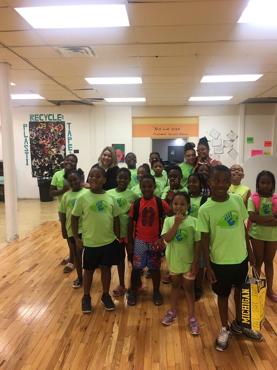 MariaSerravalle's tweet photo. What a wonderful morning to be Harambee Read Out Loud guest for SEED/Matrix Freedom School Program. Looking fwd to participating next year. #mibofa  #Detroit #readingispower #futureleaders #academicscholars https://t.co/2fIxXNR73X