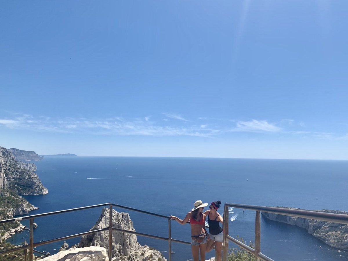 l_murgo's tweet photo. Some quality girlfriend time in the south of France with my fellow soul traveler, Gege. She stuffed me all week with delicious French bread &amp; cheese and showed me amazing sights such as this one. 💛🥖🧀 #warriorsofpeace #soultravelers #friendship https://t.co/daCgAPdN9j
