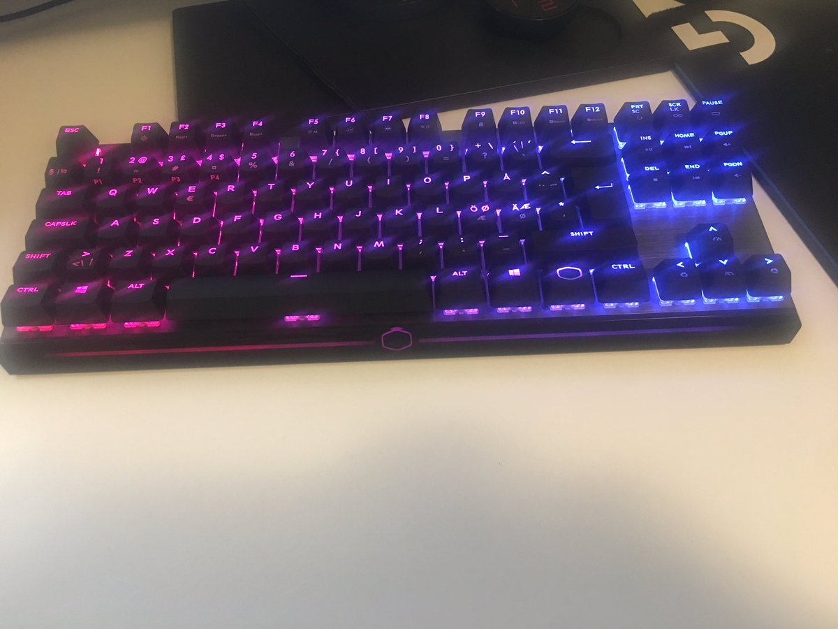 Goodbye old, hello new 😍😍#coolermaster #makeityours #MK730