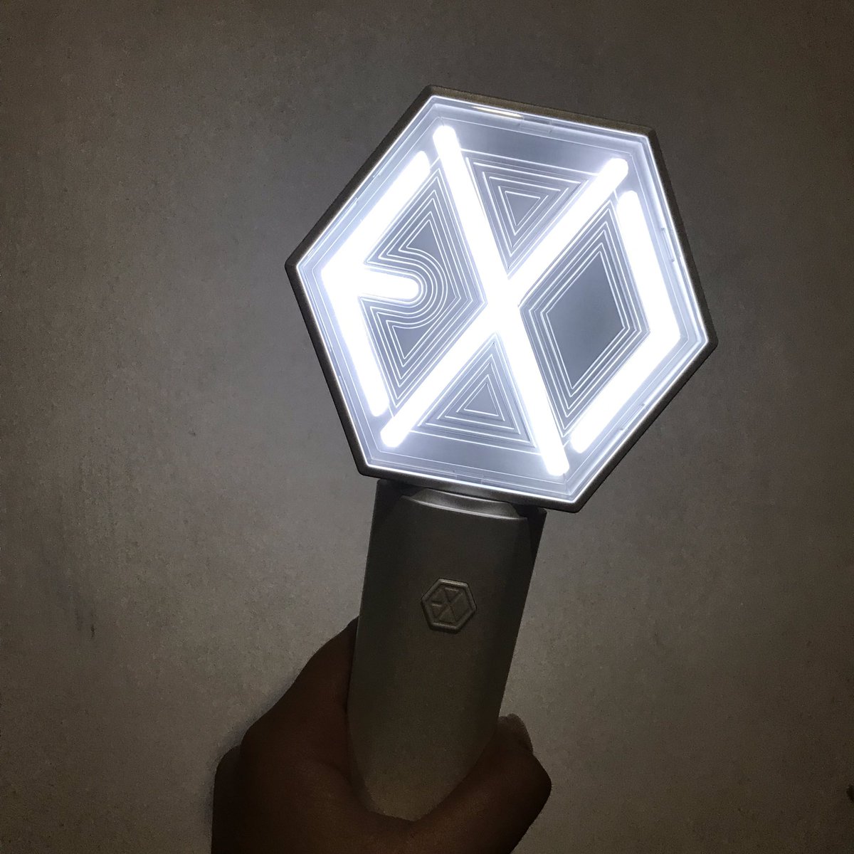 baekbbx's tweet photo. Finally got my eribong!! ready for #EXplOrationinManila ππ
(thank you @MINTSTARCPH @meyvsky β€οΈ) https://t.co/cVDcgpPHPS