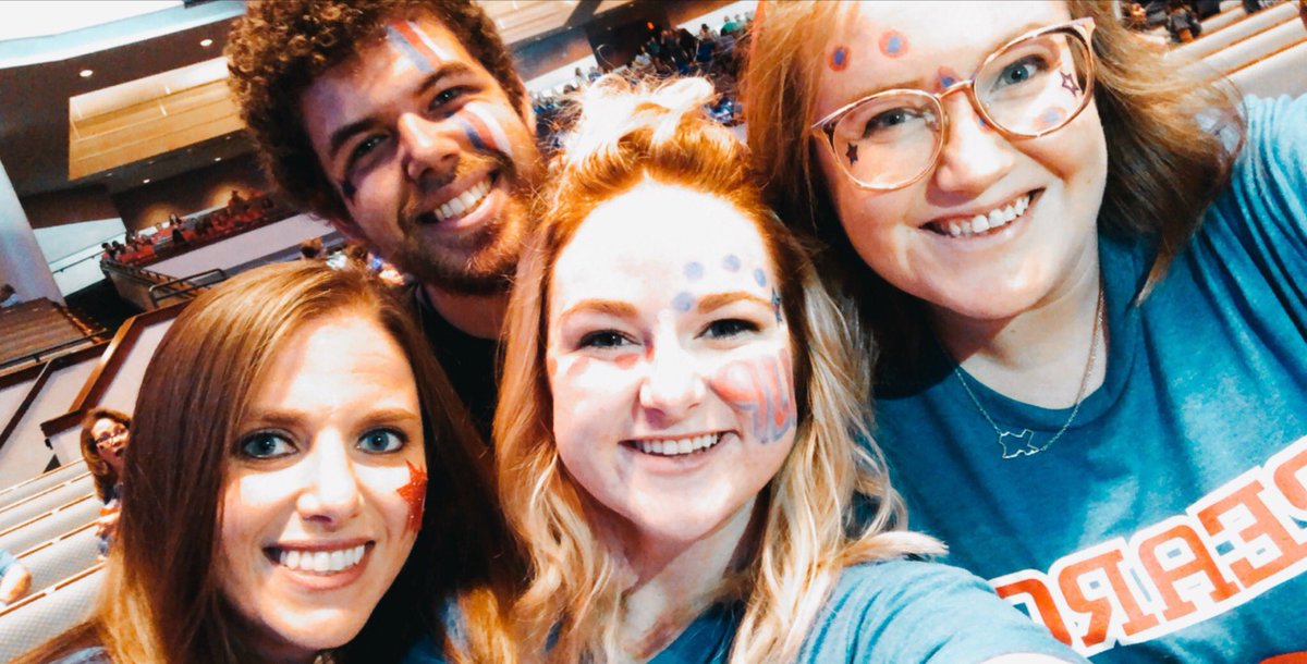 MsDozierP's tweet photo. Pearce is SUPER AWESOME #RISDsaysomething #risdconnect #wearepearce https://t.co/bhqvFJdK2M