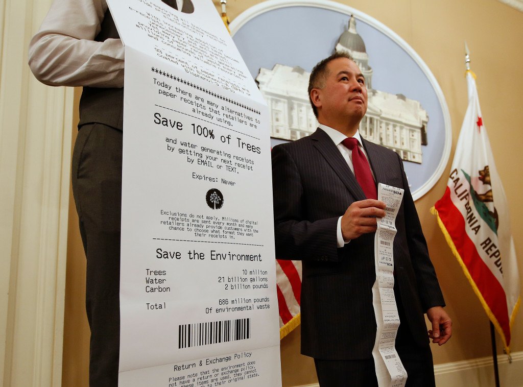 ladailynews's tweet photo. Opinion: AB161 transforms from e-receipt mandate to chemical regulatory bill https://t.co/03qzuq6nXj https://t.co/eH0Vu4yooU