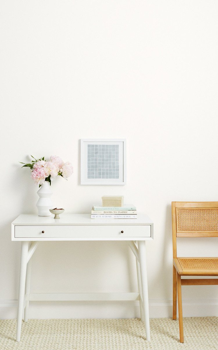 360Painting's tweet photo. Want to awaken your home’s interior? Refresh your home’s accents with a crisp, white color such as @ClarePaint  "Whipped" paint. We are loving the airy and classic look this color gives! https://t.co/PVUOSzdmOQ