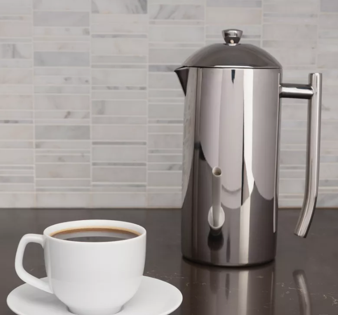 FrielingUSA's tweet photo. We refuse to let the day start without a cup of coffee. ☕
#Frieling #FrenchPress #Coffee
📸 @thespruceeats https://t.co/jwla29PrOu