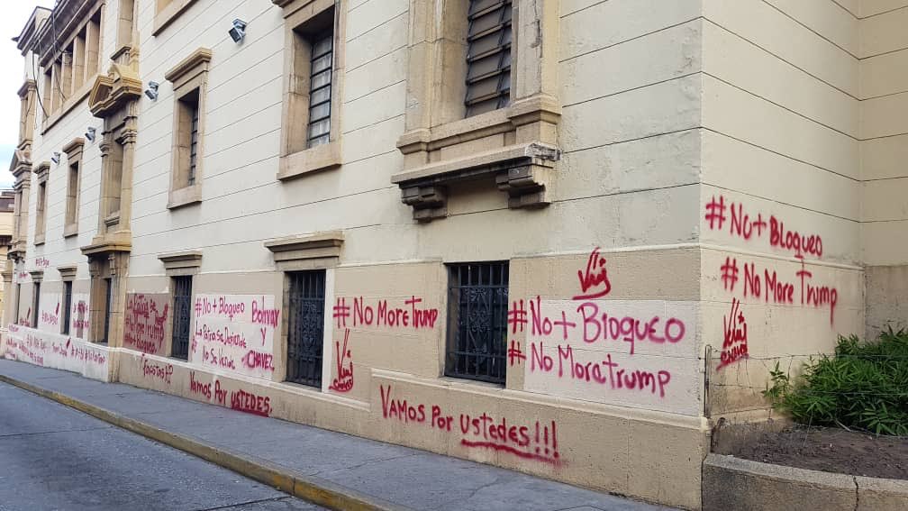 JoseRobAlvarezV's tweet photo. A todos los chavistas malnacidos (valga la redundancia) les tengo la mala noticia que lo que viene es #MoreTrump de aquรญ en adelante. https://t.co/s1PKR0s9Uq