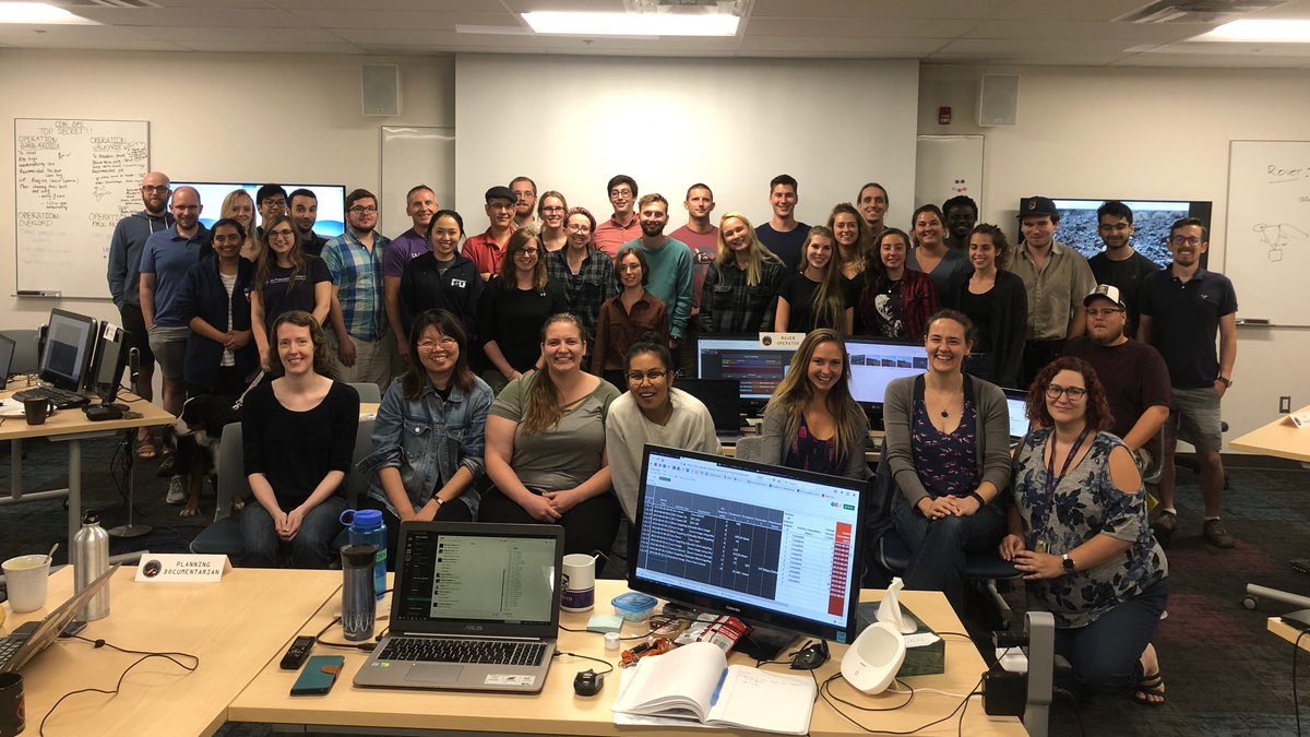 drcrater's tweet photo. It's the final day of week 1 of #CanMoon &amp; what an amazing week its been! And what an amazing team!!! Watch out world, these are the future #space scientists &amp; engineers who'll soon be leading missions to other worlds! @westernuCPSX @WesternU @uwinnipeg @sedscanada @csa_asc https://t.co/nbIEWrVOgn