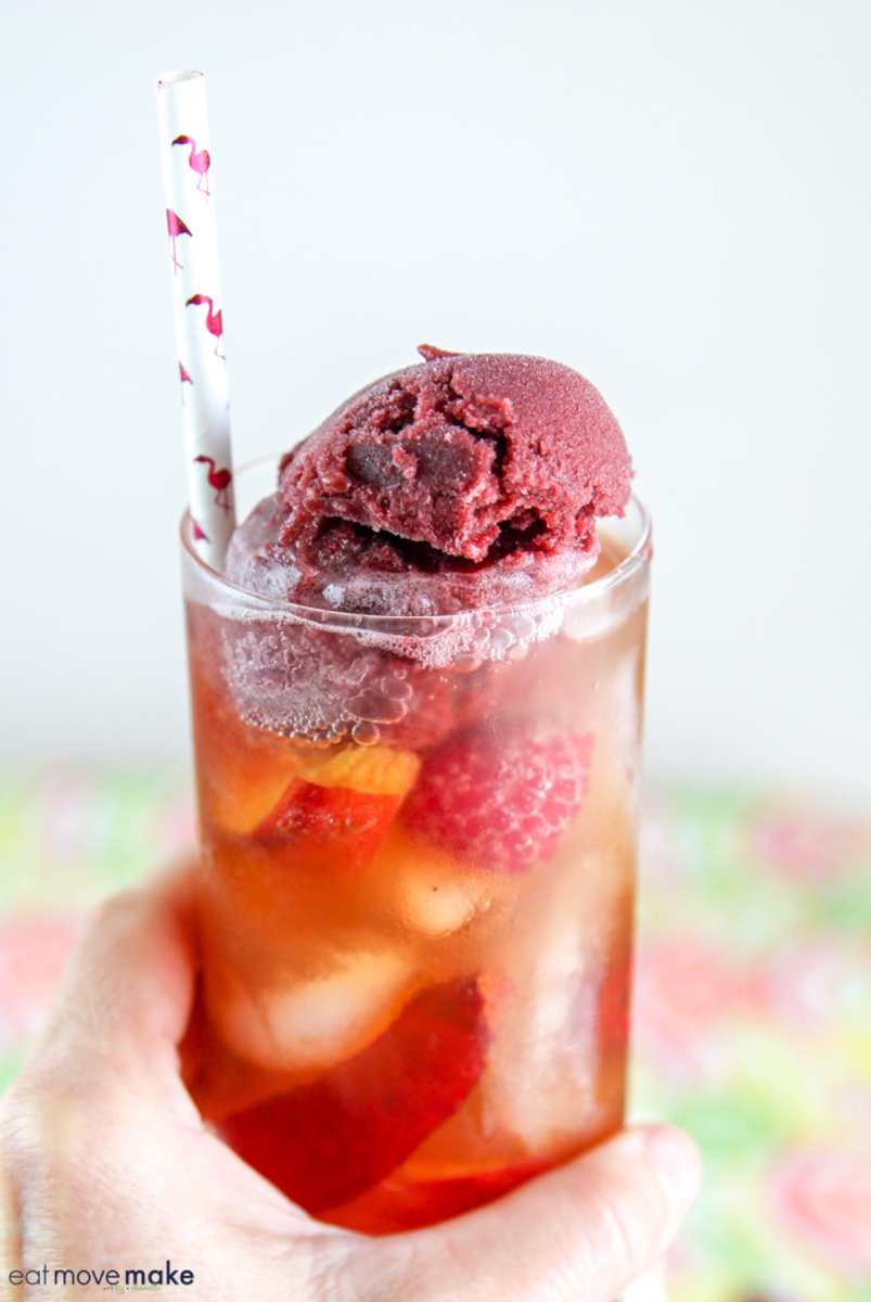 #AD Sweet Leaf Tea is the best organic tea on the market! It's #SweetButNotTooSweet and the perfect beverage! Visit bit.ly/2EycUQ6 to find out more about <a href="/sweetleaftea/">Sweet Leaf Tea</a> today! #KeepItOrganicKeepItReal Image via: <a href="/eatmovemake/">Liz</a>