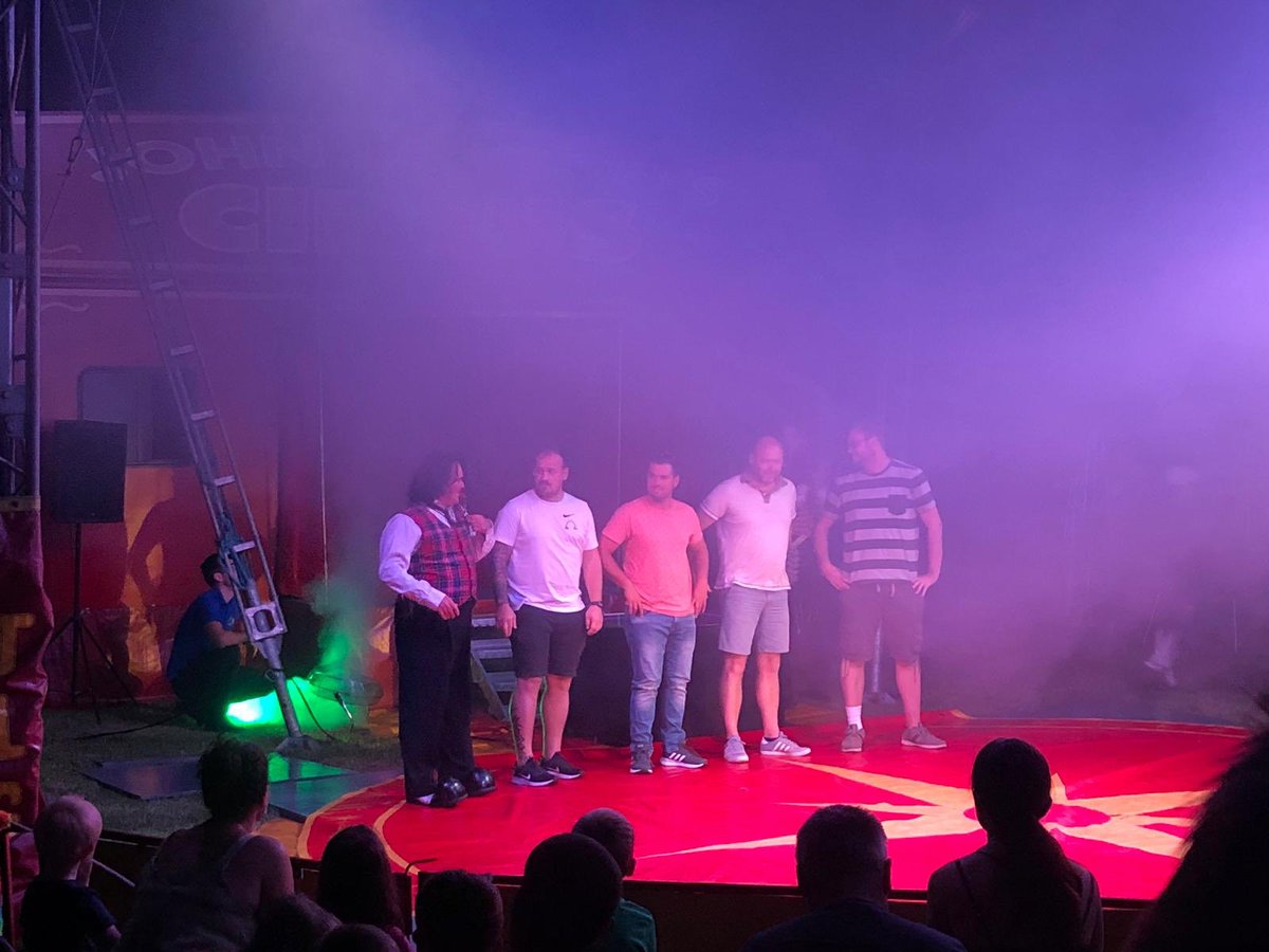 ashleybanr's tweet photo. Great morning today @lawsonscircus over at Webb’s, Wychbold with the boys and @LoganStoddart . Even joined in the fun myself 🙈🤡🎪 https://t.co/cLtr6Wigfs